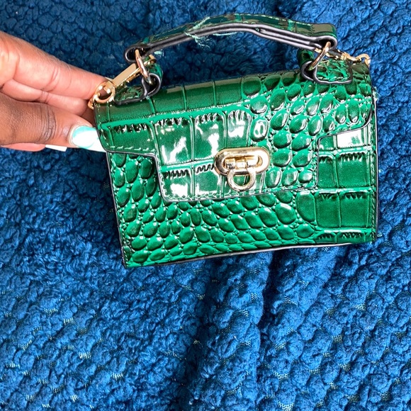 Bag - Picture 1 of 2